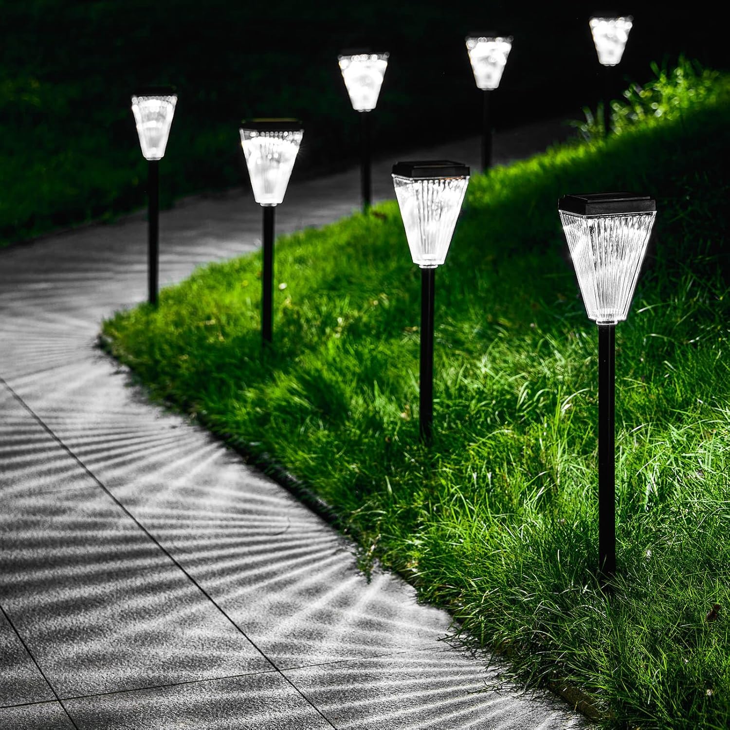 Sunny Energy Solution Eco-Friendly Solar-Powered Square Garden Lights – HM023